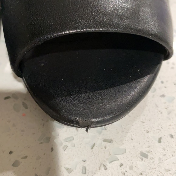 Steve Madden Infinitm Mule w/ gold heel - Picture 7 of 11